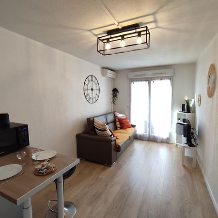 Appartement Climatise Tout Equipe A 6Min De La Gare St Charles Marseille Bagian luar foto